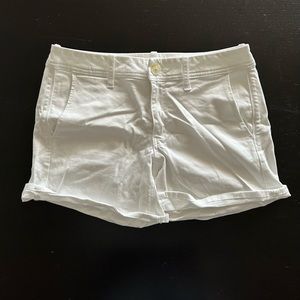 American Eagle | white shorts